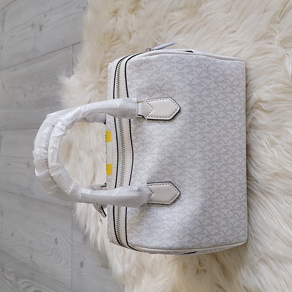 MICHAEL KORS Bedford Small Logo Stripe Satchel - Picture 3 of 11